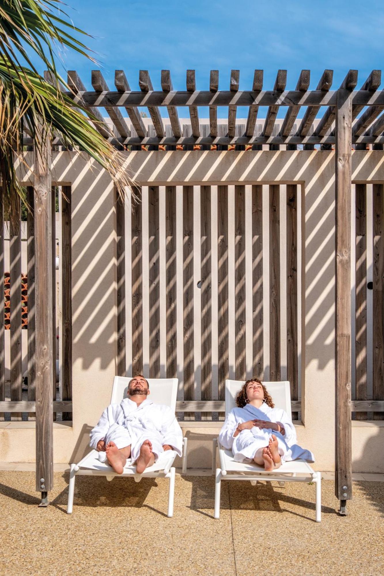 Hotel Helios & Spa - Ile Des Embiez Six-Fours-les-Plages Esterno foto